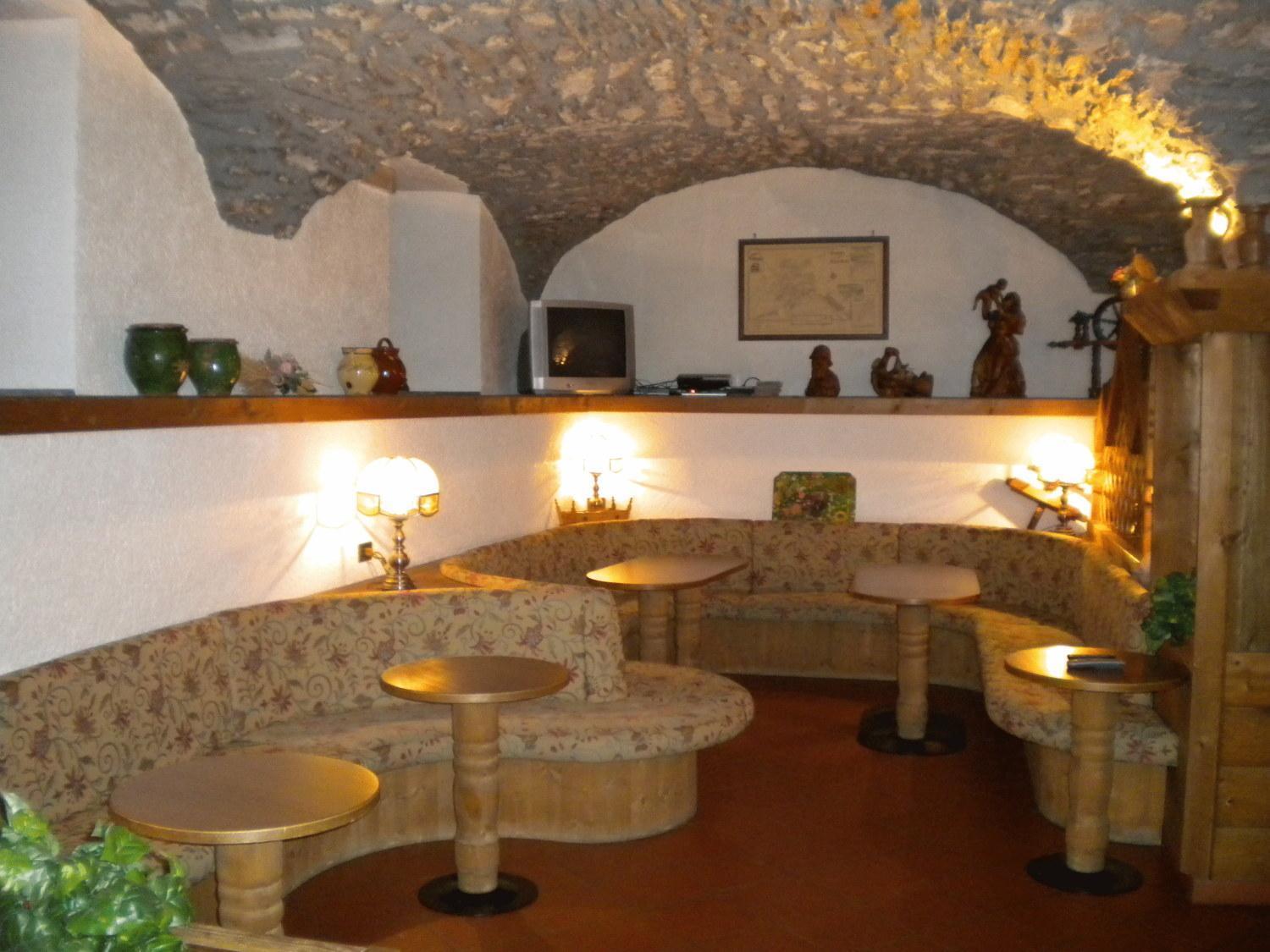 Hotel Ottoz Meublé Courmayeur Exterior foto